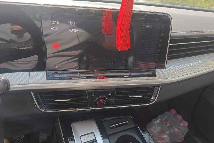 Used Volkswagen Tavendor 2023 330TSI Luxury Touring Edition Audio And AC Panel