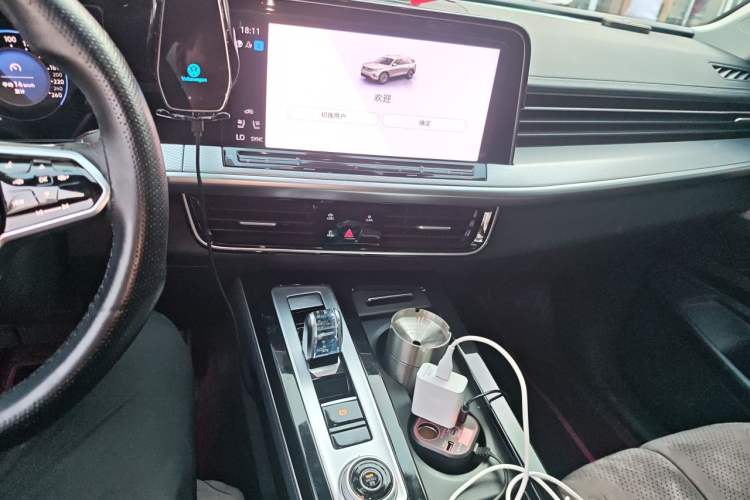 Used Volkswagen Tavendor 2023 380TSI Four-Wheel Drive R-Line Cruise Edition Audio And AC Panel