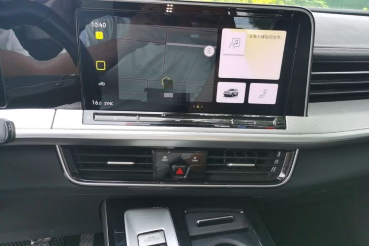 Used Volkswagen Tavendor 2023 330TSI Luxury Touring Edition Audio And AC Panel
