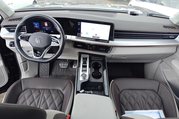 Used Volkswagen Tavendor 2023 380TSI Four-Wheel Drive R-Line Cruise Edition Center Console
