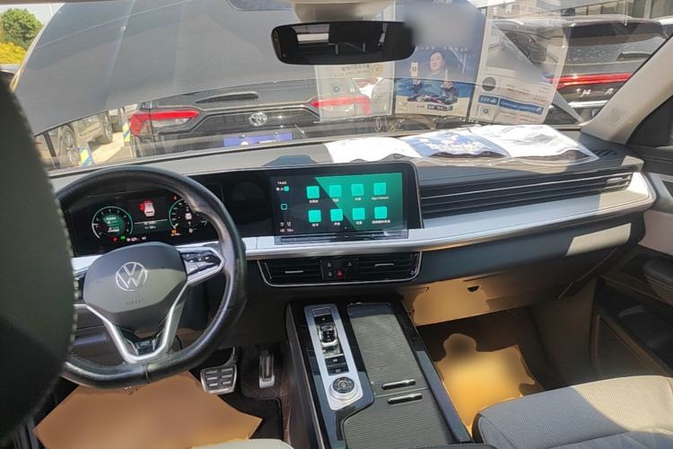 Used Volkswagen Tavendor 2023 380TSI Four-Wheel Drive R-Line Cruise Edition Center Console