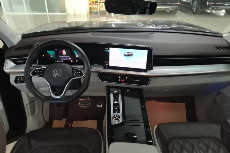 Used Volkswagen Tavendor 2023 380TSI Four-Wheel Drive R-Line Cruise Edition Center Console
