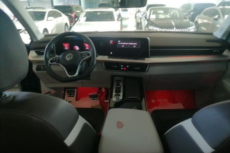 Used Volkswagen Tavendor 2023 380TSI Four-Wheel Drive R-Line Cruise Edition Center Console