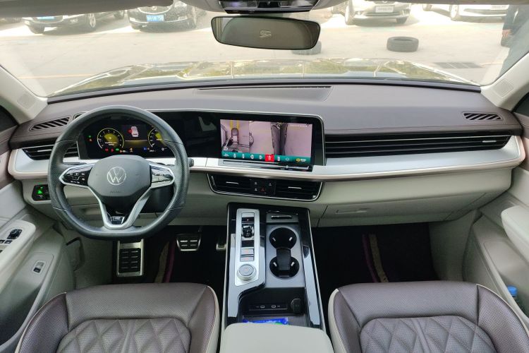 Used Volkswagen Tavendor 2023 380TSI Four-Wheel Drive R-Line Cruise Edition Center Console