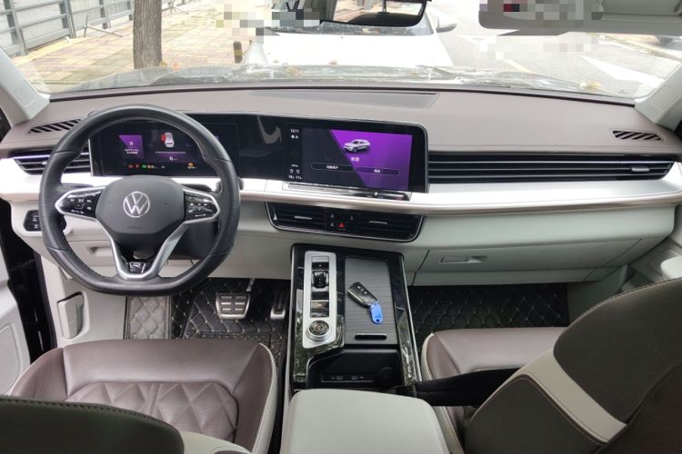 Used Volkswagen Tavendor 2023 380TSI Four-Wheel Drive R-Line Cruise Edition Center Console