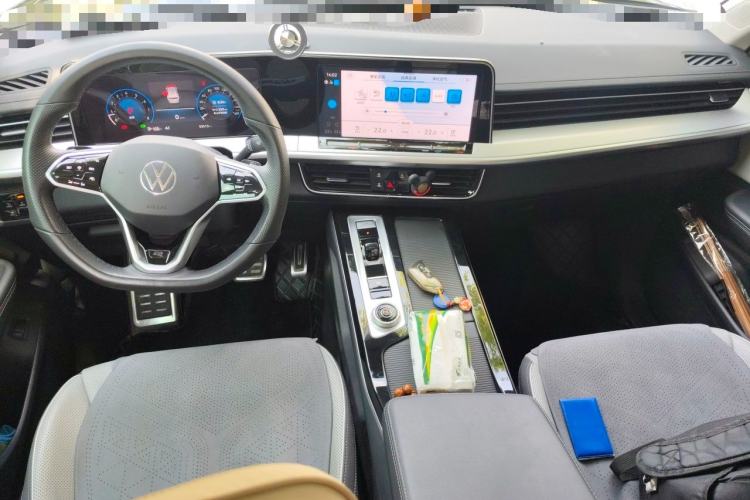 Used Volkswagen Tavendor 2023 380TSI Four-Wheel Drive R-Line Cruise Edition Center Console
