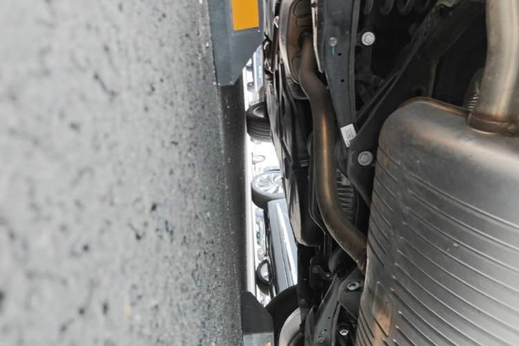 Used Volkswagen Tavendor 2023 380TSI Four-Wheel Drive R-Line Cruise Edition Chassis Rear Left