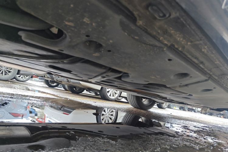 Used Volkswagen Tavendor 2023 380TSI Four-Wheel Drive R-Line Cruise Edition Chassis Rear Right