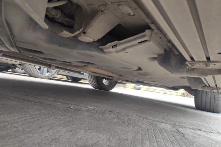 Used Volkswagen Tavendor 2023 380TSI Four-Wheel Drive R-Line First Edition Chassis Rear Right