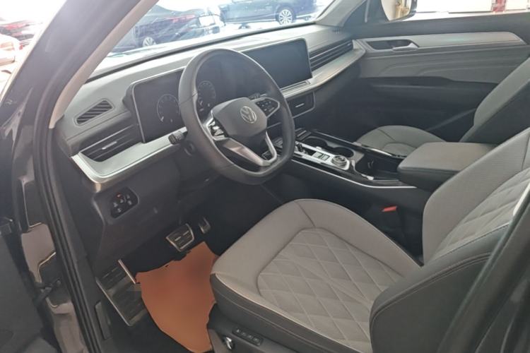 Used Volkswagen Tavendor 2023 380TSI Four-Wheel Drive R-Line Cruise Edition Driver Seat
