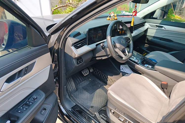 Used Volkswagen Tavendor 2023 380TSI Four-Wheel Drive R-Line Cruise Edition Driver Seat