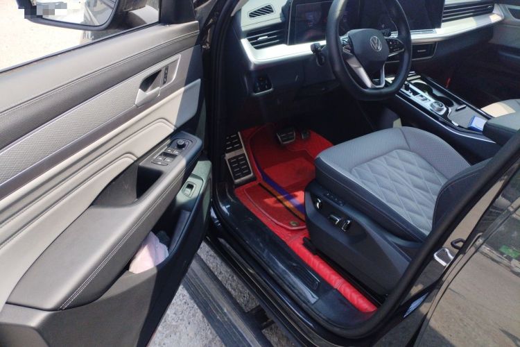 Used Volkswagen Tavendor 2023 380TSI Four-Wheel Drive R-Line Cruise Edition Driver Seat