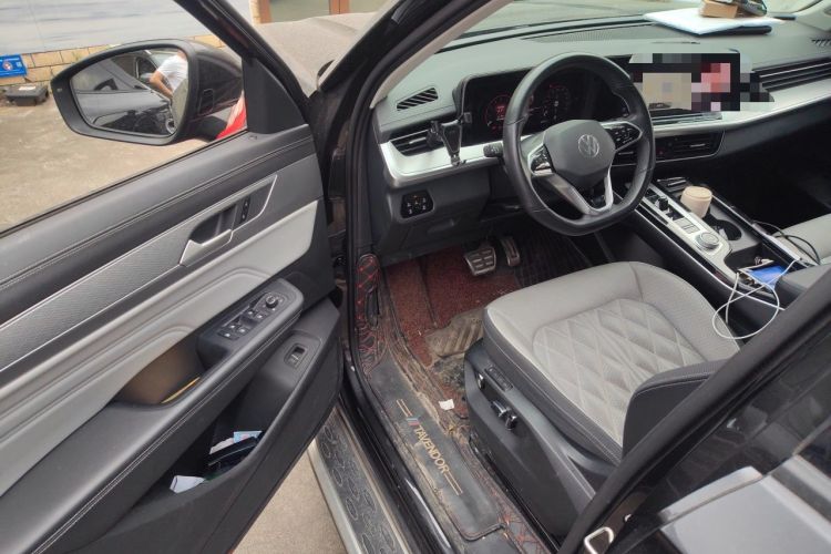Used Volkswagen Tavendor 2023 380TSI Four-Wheel Drive R-Line First Edition Driver Seat