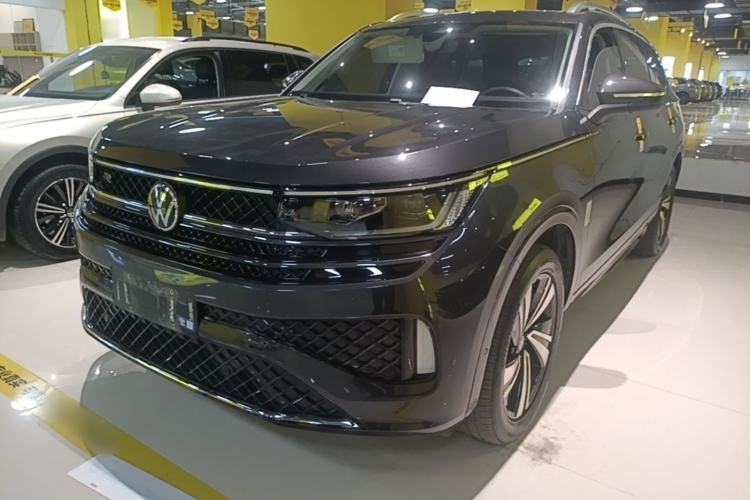 Used Volkswagen Tavendor 2023 380TSI Four-Wheel Drive R-Line Cruise Edition Guazi used car, China used car export, Used car for sale, Used cars, Cheapest cars for sale