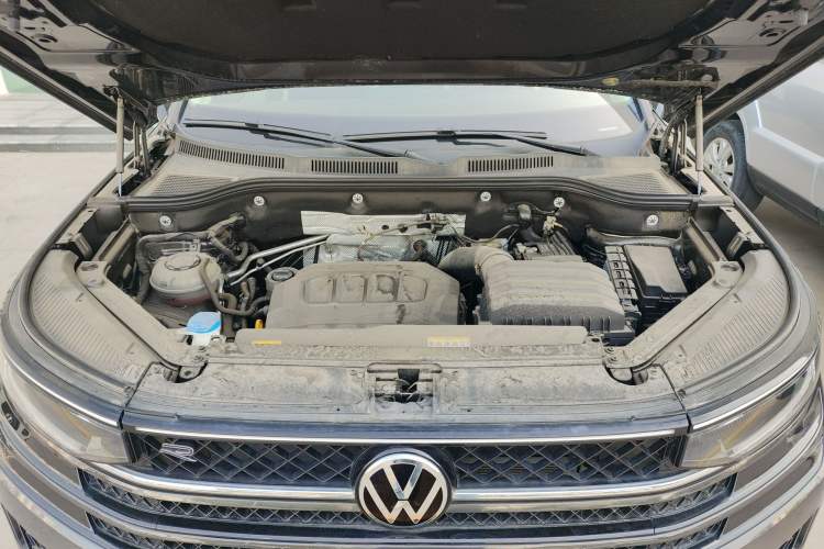 Used Volkswagen Tavendor 2023 380TSI Four-Wheel Drive R-Line Cruise Edition Engine Bay