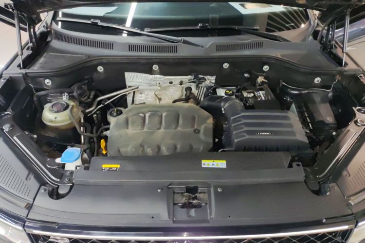 Used Volkswagen Tavendor 2023 380TSI Four-Wheel Drive R-Line Cruise Edition Engine Bay