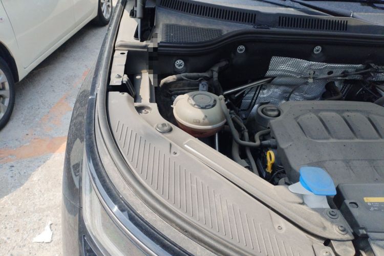 Used Volkswagen Tavendor 2023 380TSI Four-Wheel Drive R-Line Cruise Edition Engine Bay Right
