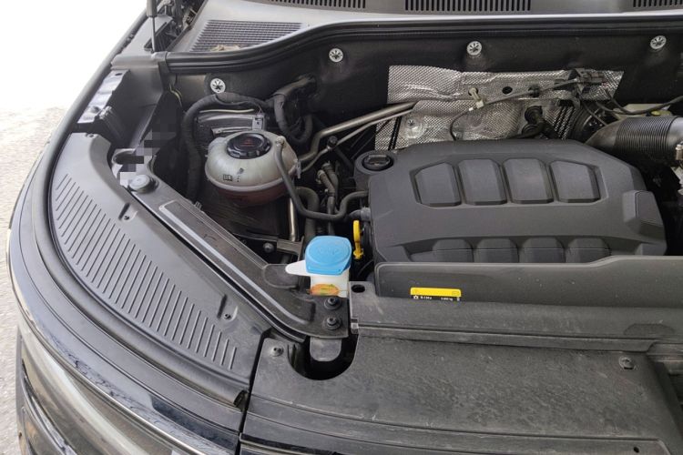 Used Volkswagen Tavendor 2023 380TSI Four-Wheel Drive R-Line Cruise Edition Engine Bay Right