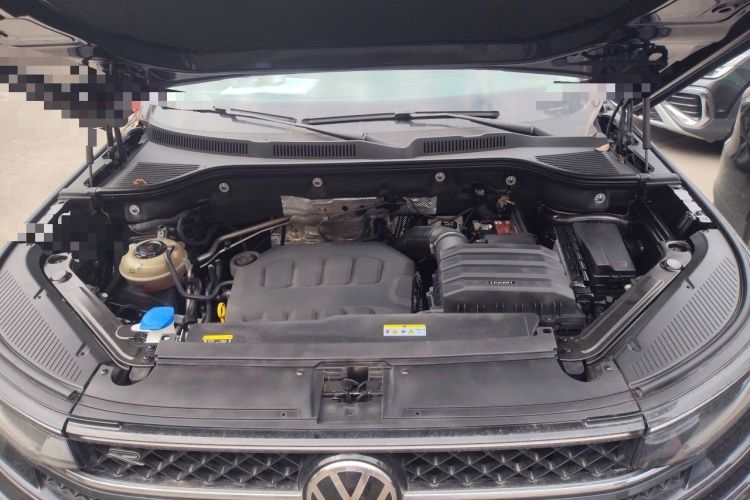 Used Volkswagen Tavendor 2023 380TSI Four-Wheel Drive R-Line First Edition Engine Bay