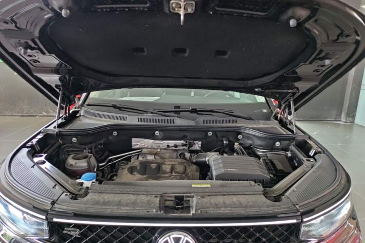 Used Volkswagen Tavendor 2023 380TSI Four-Wheel Drive R-Line Cruise Edition Engine Bay
