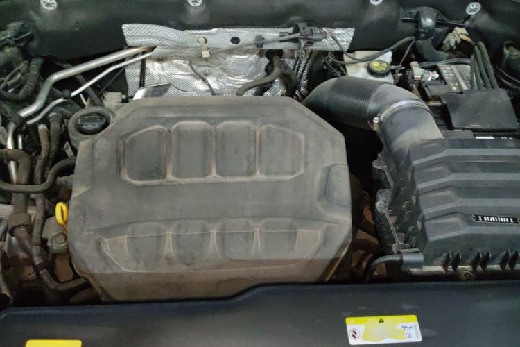 Used Volkswagen Tavendor 2023 380TSI Four-Wheel Drive R-Line Cruise Edition Engine Bay