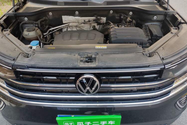 Used Volkswagen Tavendor 2023 330TSI Luxury Touring Edition Engine Bay
