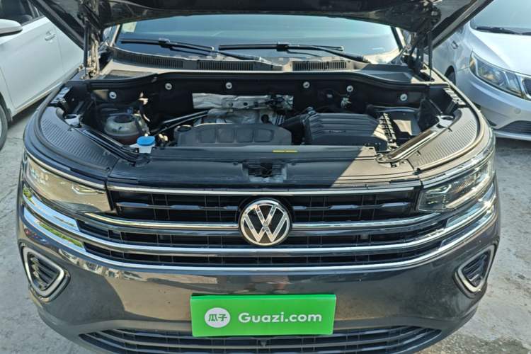 Used Volkswagen Tavendor 2023 330TSI Luxury Touring Edition Engine Bay