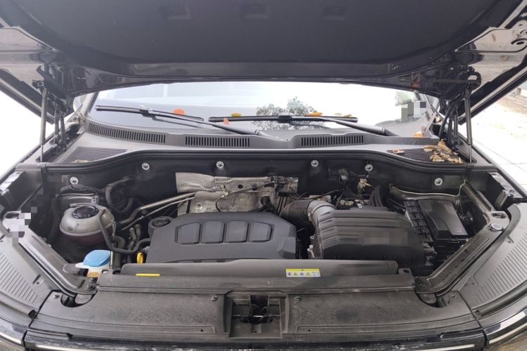 Used Volkswagen Tavendor 2023 380TSI Four-Wheel Drive R-Line Cruise Edition Engine Bay