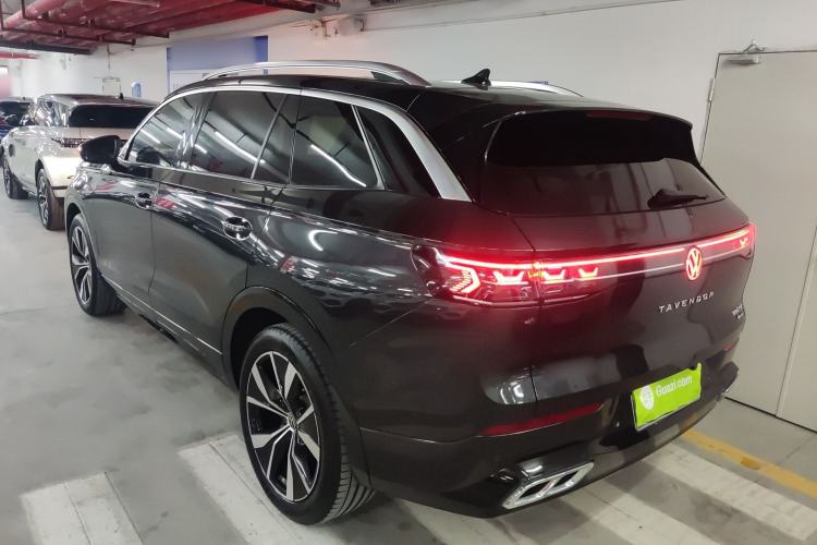 Used Volkswagen Tavendor 2023 380TSI Four-Wheel Drive R-Line First Edition Exterior 2