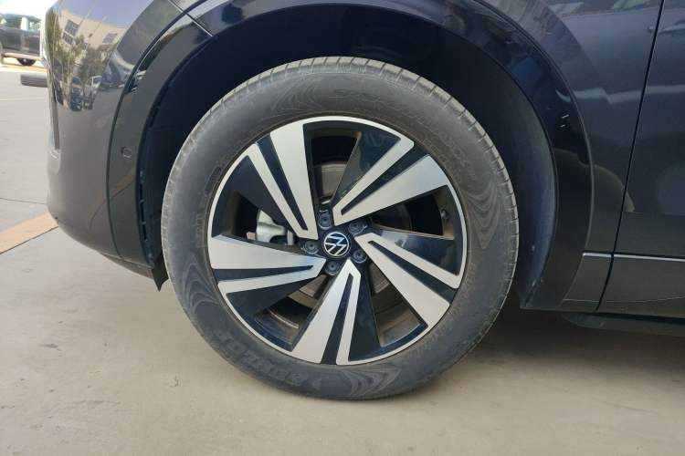 Used Volkswagen Tavendor 2023 380TSI Four-Wheel Drive R-Line Cruise Edition Exterior 4