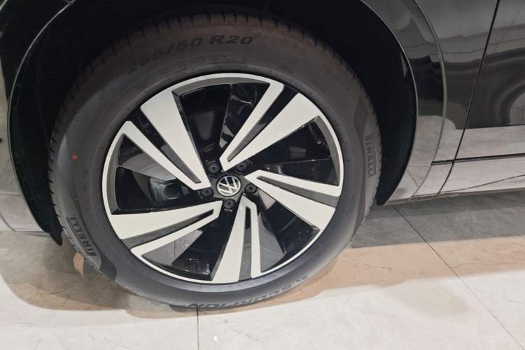 Used Volkswagen Tavendor 2023 380TSI Four-Wheel Drive R-Line Cruise Edition Exterior 4