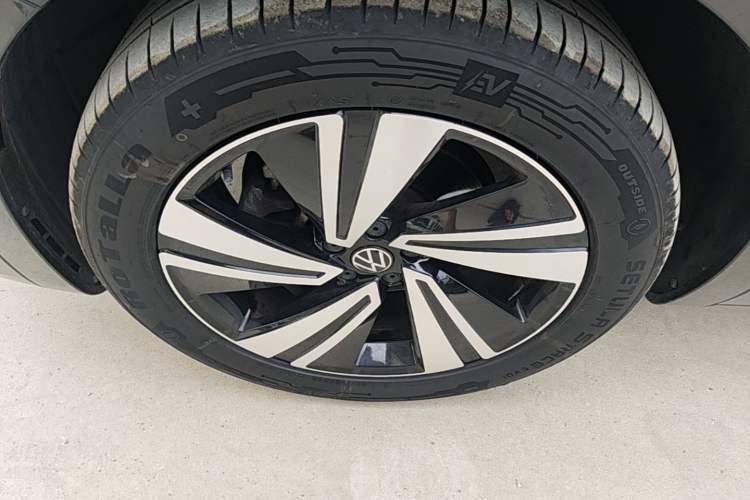 Used Volkswagen Tavendor 2023 380TSI Four-Wheel Drive R-Line Cruise Edition Exterior 4