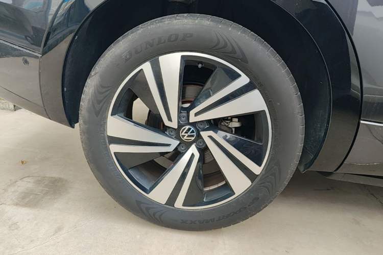 Used Volkswagen Tavendor 2023 380TSI Four-Wheel Drive R-Line Cruise Edition Exterior 5
