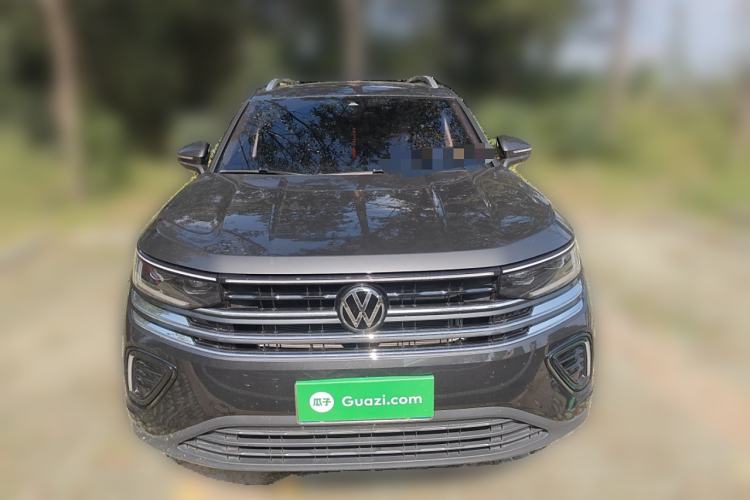 Used Volkswagen Tavendor 2023 330TSI Luxury Touring Edition Front