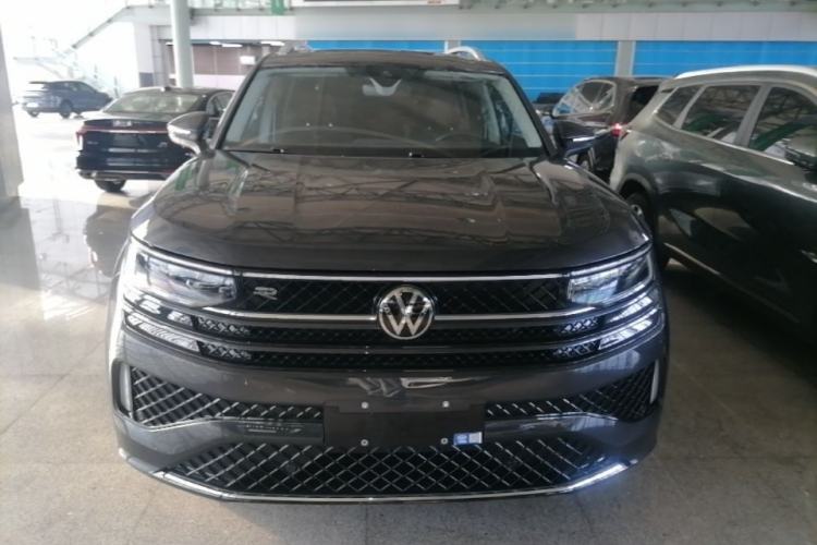 Used Volkswagen Tavendor 2023 380TSI Four-Wheel Drive R-Line Cruise Edition Front