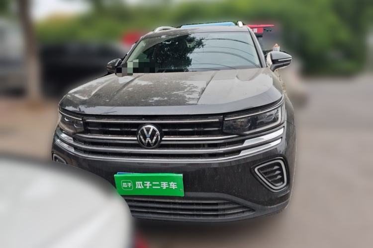 Used Volkswagen Tavendor 2023 330TSI Luxury Touring Edition Front