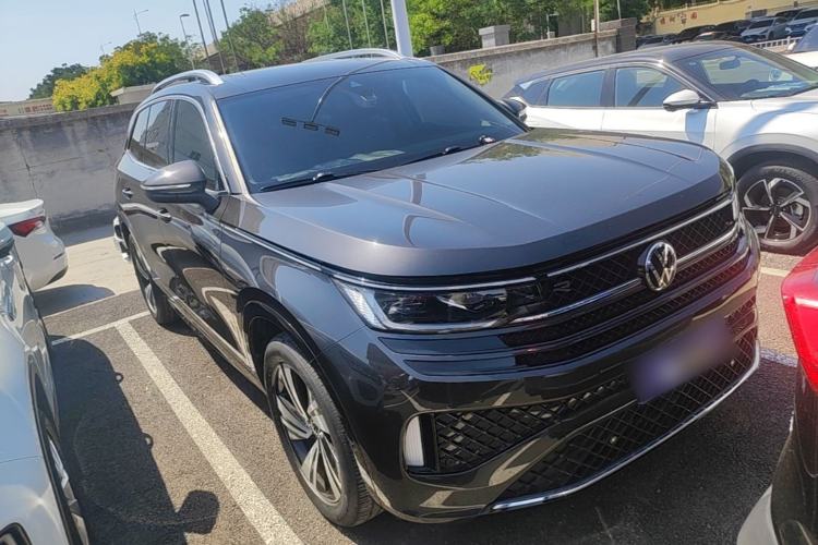 Used Volkswagen Tavendor 2023 380TSI Four-Wheel Drive R-Line Cruise Edition Front Right 45 Deg
