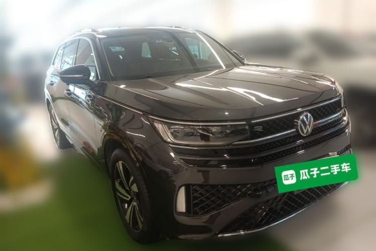Used Volkswagen Tavendor 2023 380TSI Four-Wheel Drive R-Line Cruise Edition Front Right 45 Deg