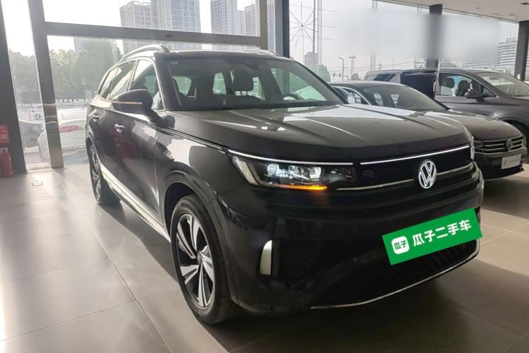 Used Volkswagen Tavendor 2023 380TSI Four-Wheel Drive R-Line Cruise Edition Front Right 45 Deg