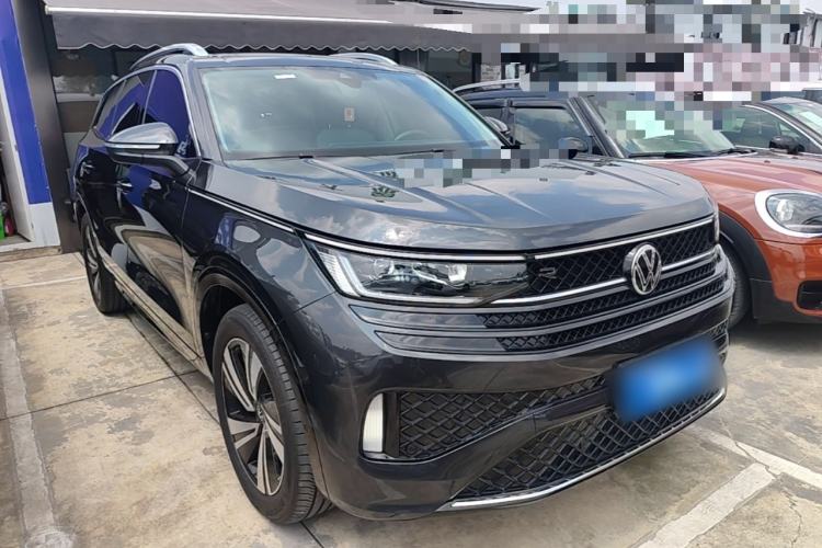 Used Volkswagen Tavendor 2023 380TSI Four-Wheel Drive R-Line Cruise Edition Front Right 45 Deg