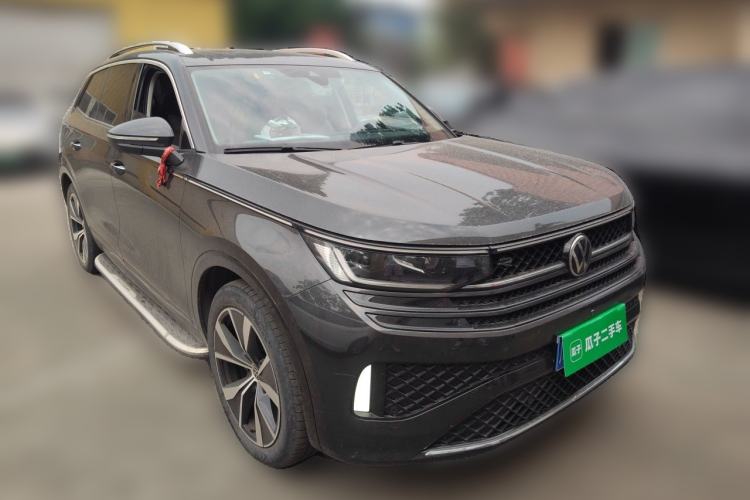 Used Volkswagen Tavendor 2023 380TSI Four-Wheel Drive R-Line First Edition Front Right 45 Deg