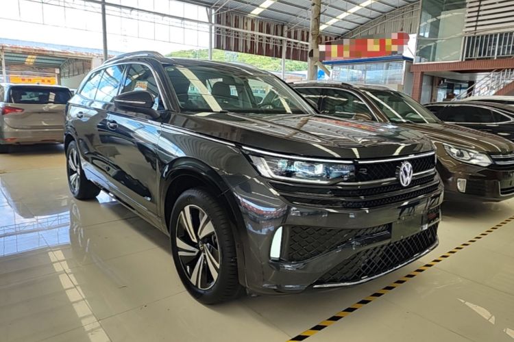 Used Volkswagen Tavendor 2023 380TSI Four-Wheel Drive R-Line Cruise Edition Front Right 45 Deg