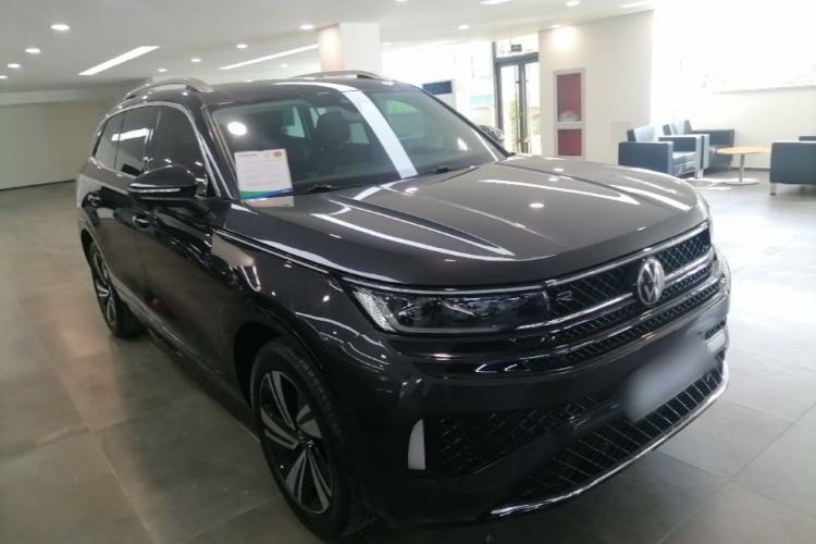 Used Volkswagen Tavendor 2023 380TSI Four-Wheel Drive R-Line Cruise Edition Front Right 45 Deg
