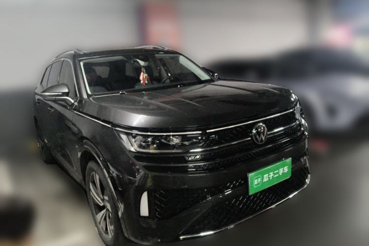 Used Volkswagen Tavendor 2023 380TSI Four-Wheel Drive R-Line Cruise Edition Front Right 45 Deg