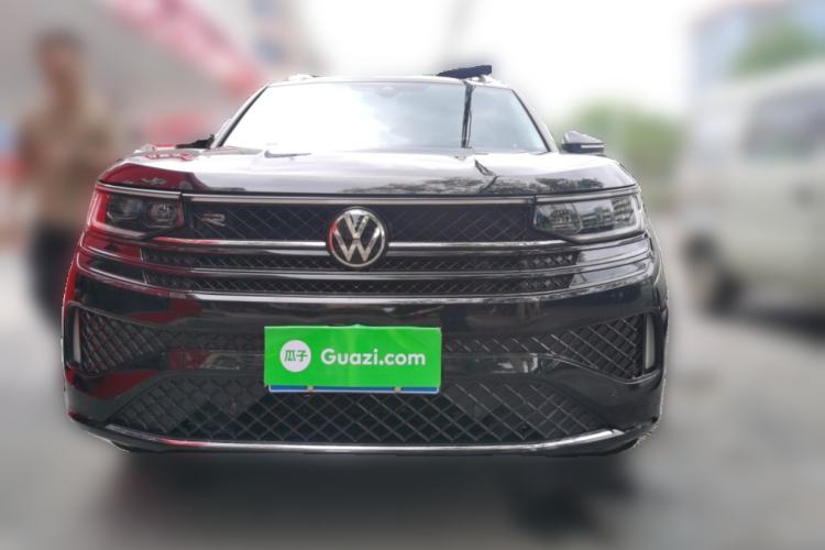 Used Volkswagen Tavendor 2023 330TSI Luxury Touring Edition Front
