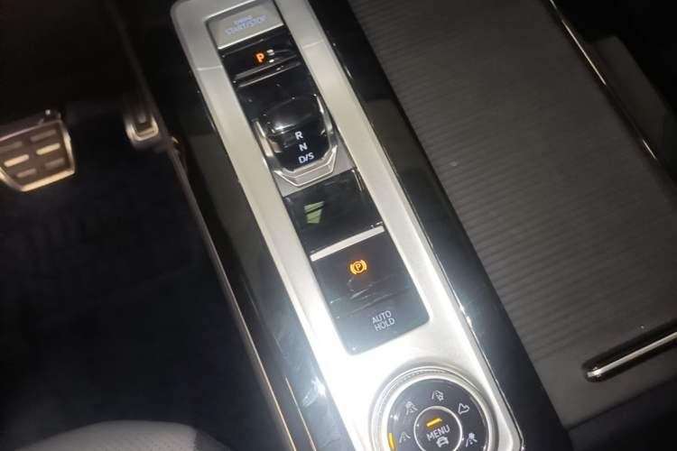 Used Volkswagen Tavendor 2023 380TSI Four-Wheel Drive R-Line Cruise Edition Gear Lever