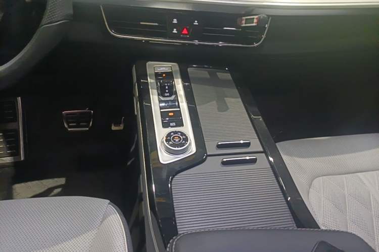 Used Volkswagen Tavendor 2023 380TSI Four-Wheel Drive R-Line Cruise Edition Gear Lever