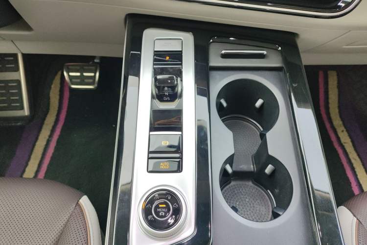 Used Volkswagen Tavendor 2023 380TSI Four-Wheel Drive R-Line Cruise Edition Gear Lever