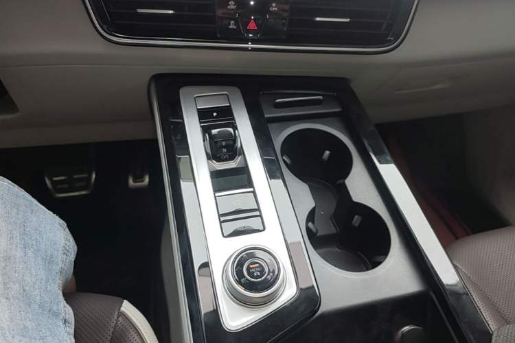 Used Volkswagen Tavendor 2023 380TSI Four-Wheel Drive R-Line Cruise Edition Gear Lever