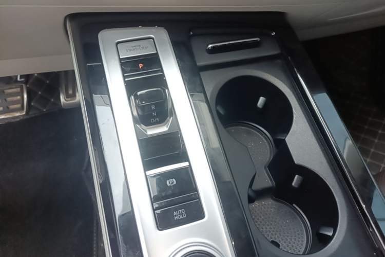 Used Volkswagen Tavendor 2023 380TSI Four-Wheel Drive R-Line Cruise Edition Gear Lever